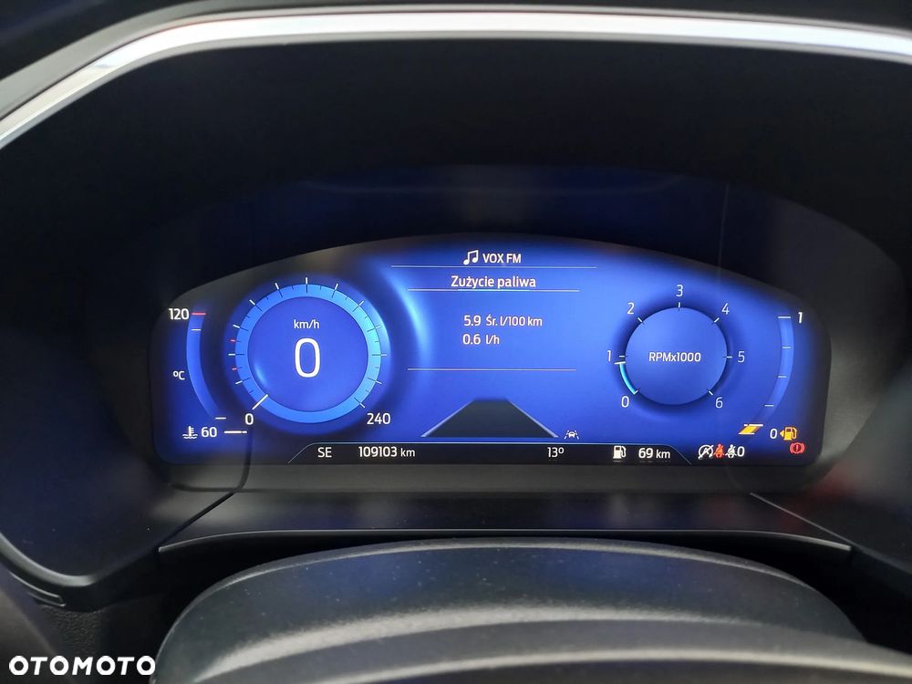 Ford Kuga 2.0 EcoBlue Hybrid TITANIUM - 26