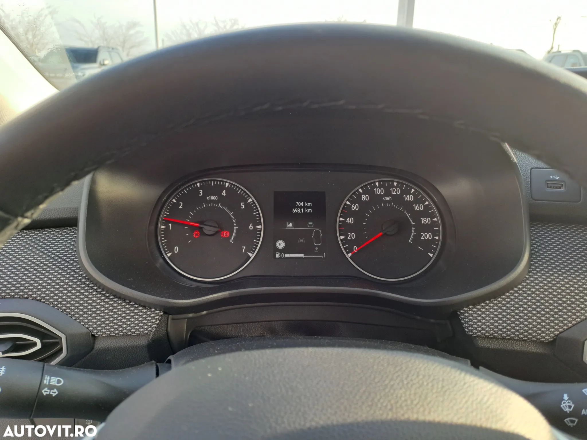 Dacia Logan TCe 90 MT6 Journey - 13