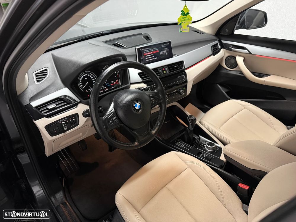 BMW X1 16 d sDrive Advantage - 33