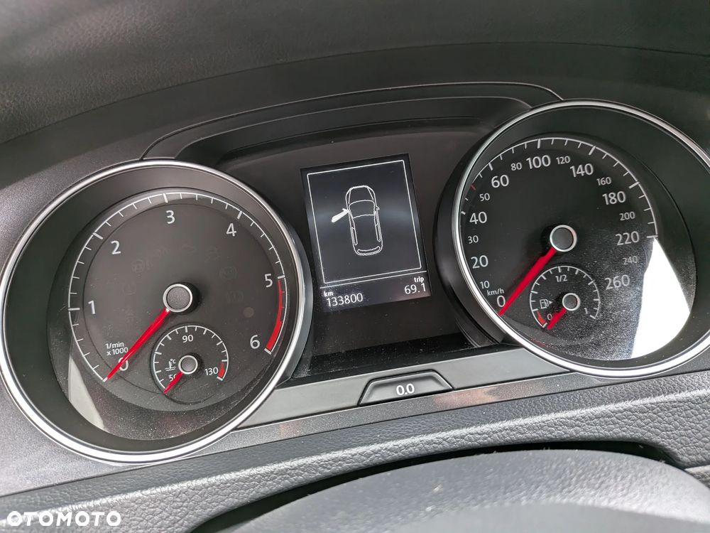 Volkswagen Golf 1.6 TDI (BlueMotion Technology) Trendline - 18