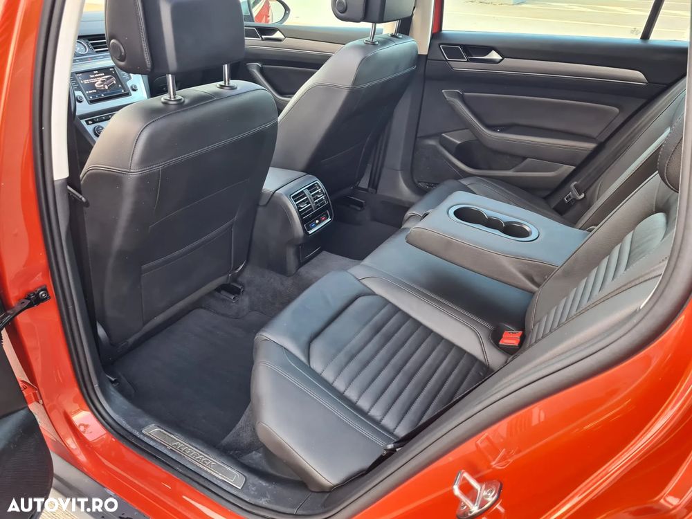Volkswagen Passat Alltrack - 35