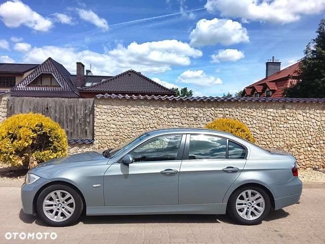 BMW Seria 3 325xi - 2