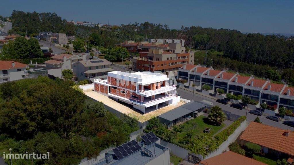 Uma moradia Exclusiva de arquitetura contemporânea numa localização pr - Grande imagem: 3/14