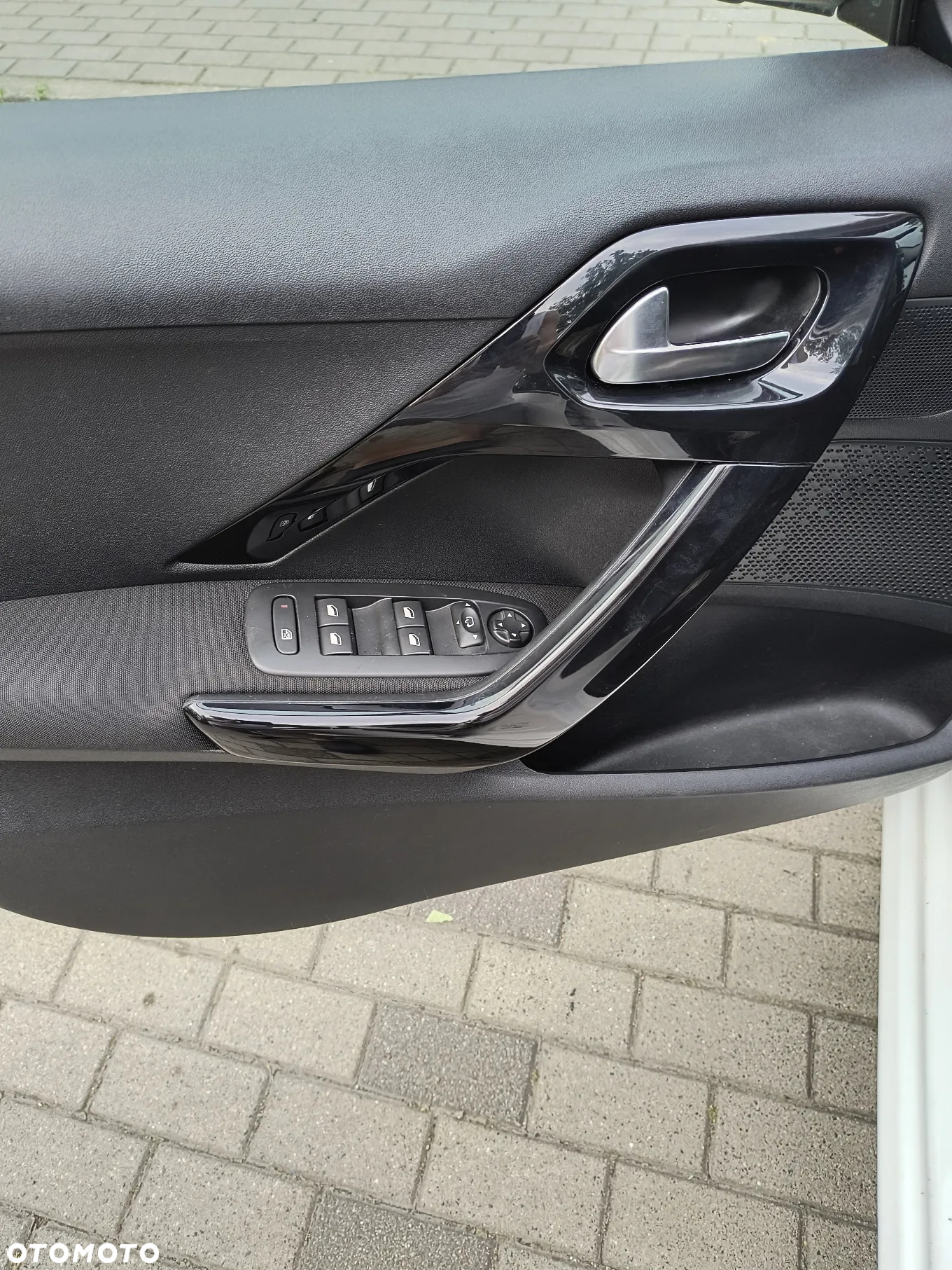 Peugeot 208 1.2 PureTech Allure - 9