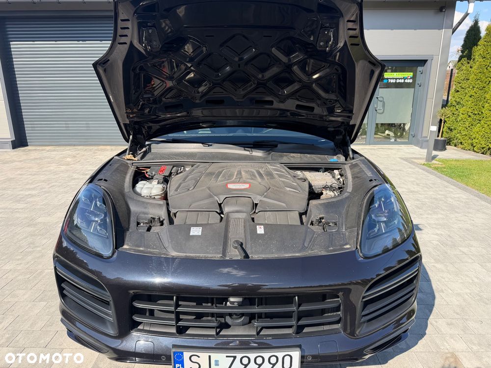 Porsche Cayenne - 25