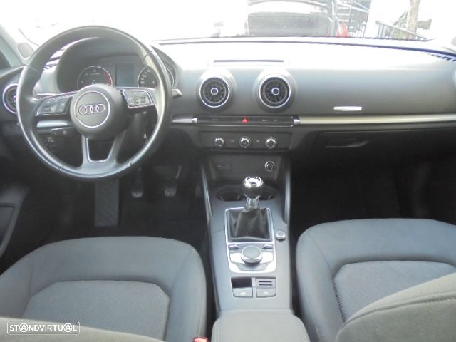 Audi A3 Sportback 1.6 TDI Sport - 9