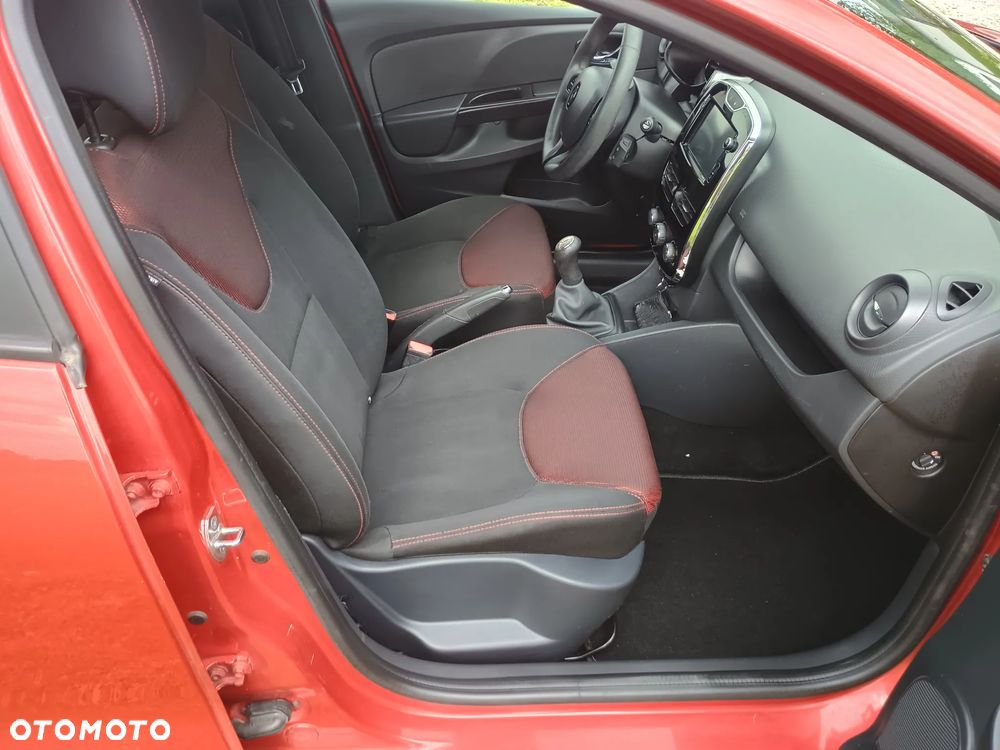 Renault Clio 1.2 16V 75 LIMITED - 27