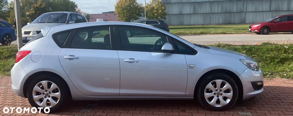 Opel Astra - 16