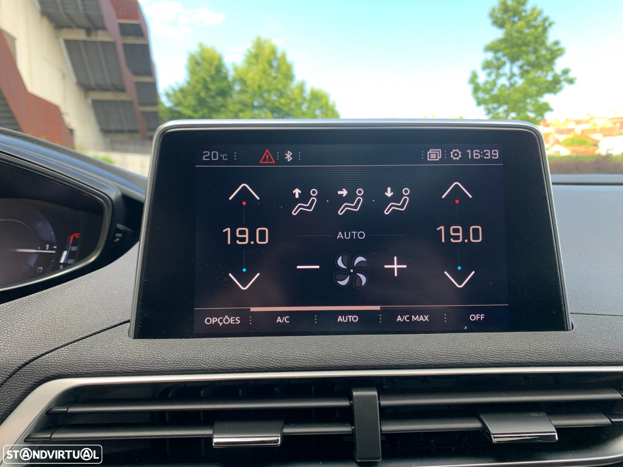 Peugeot 3008 2.0 BlueHDi GT Line EAT8 - 32