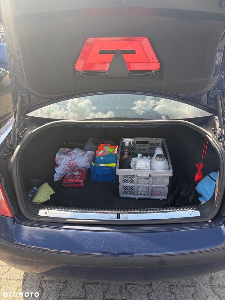 Volkswagen Passat 1.9 TDI Basis - 10