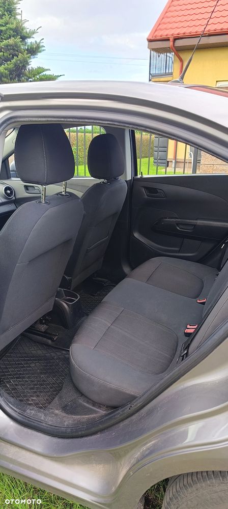 Chevrolet Aveo 1.4 16V LT - 13