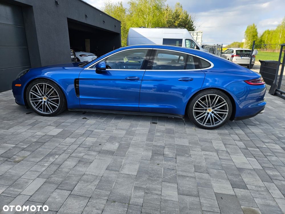 Porsche Panamera 4S - 4