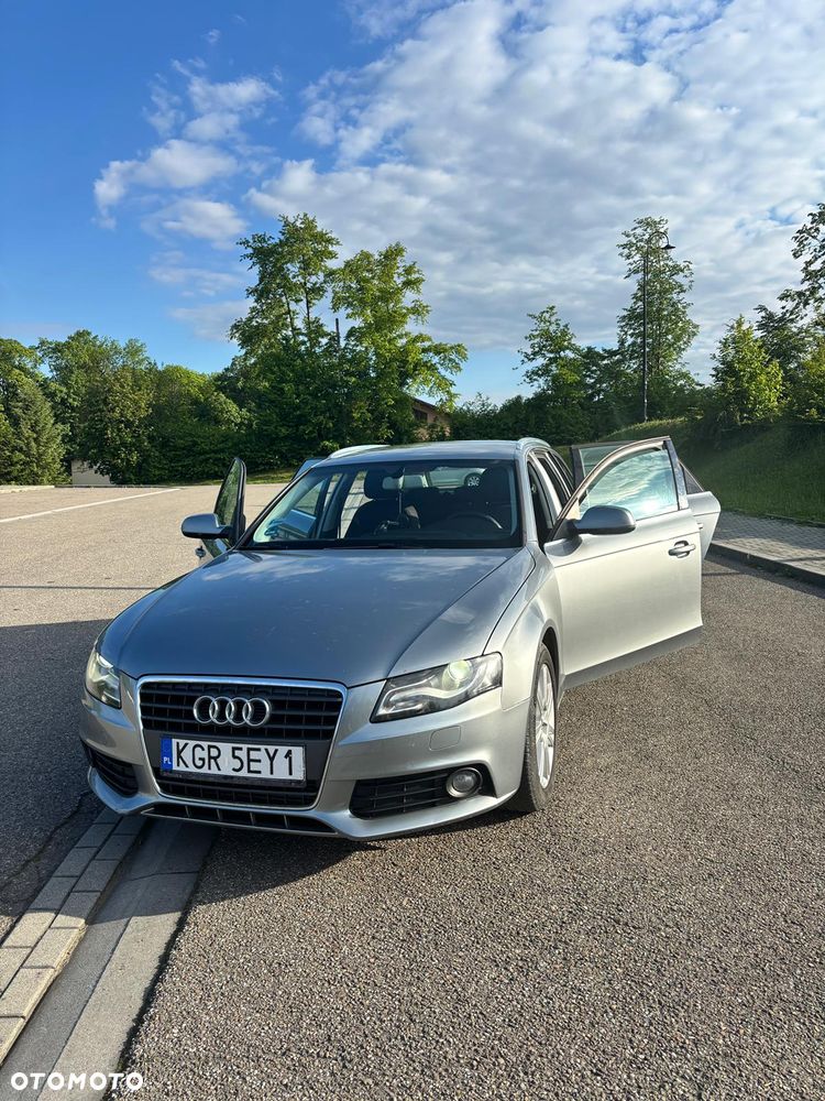 Audi A4 Avant - 1