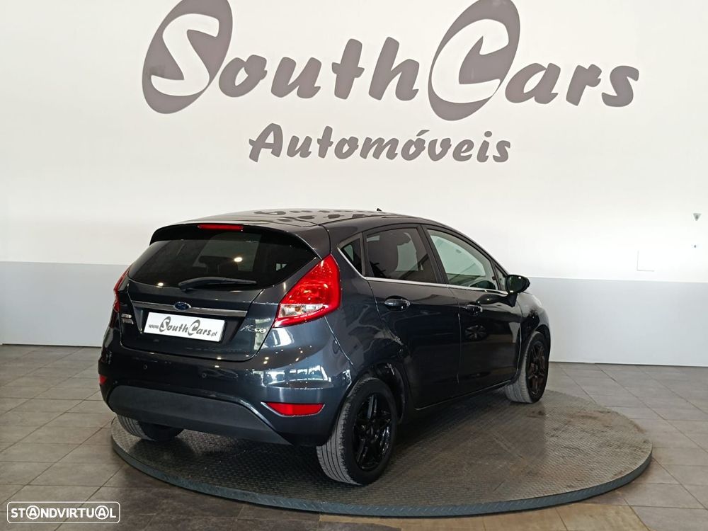Ford Fiesta 1.6 TDCI ECOnetic - 3