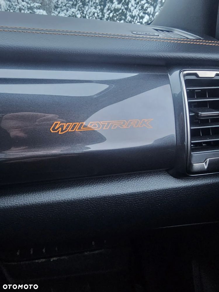 Ford Ranger 2.0 EcoBlue 4x4 DC Wildtrak - 32