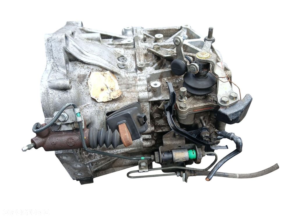 SKRZYNIA BIEGÓW TOYOTA AVENSIS T27 (2009-2011) 2.0 D4D 126KM - 3