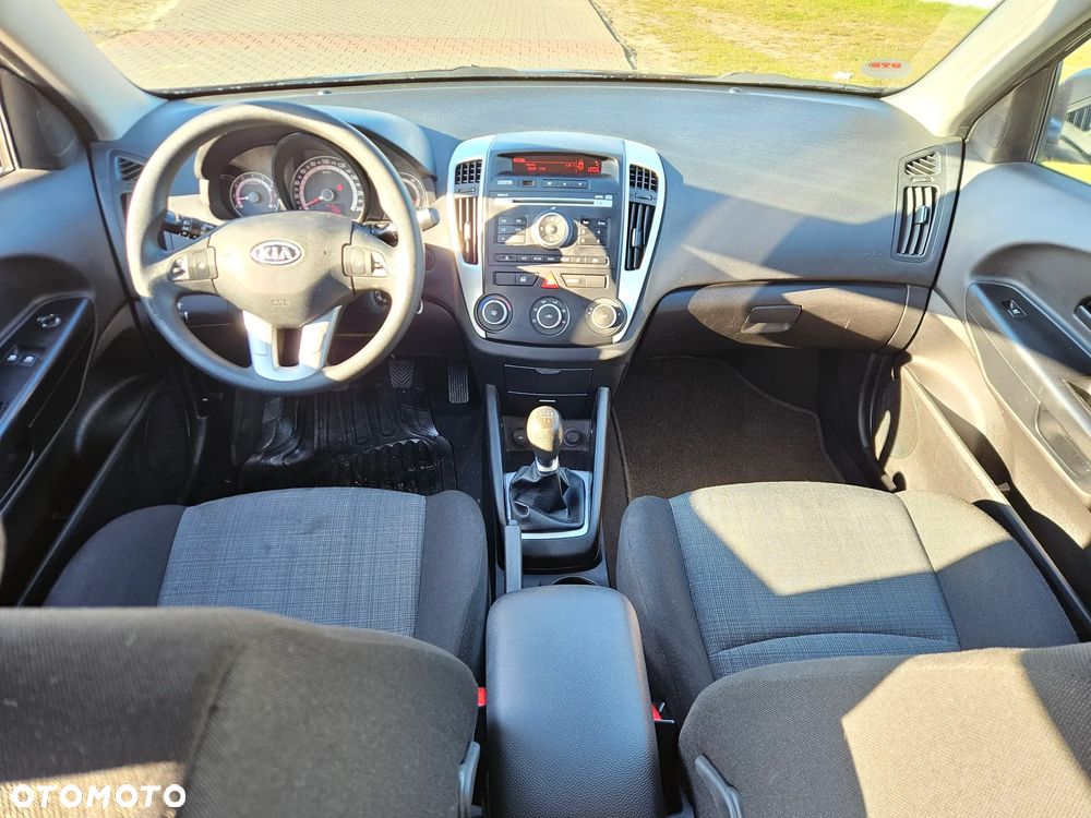Kia Ceed 1.4 CVVT Spirit - 21