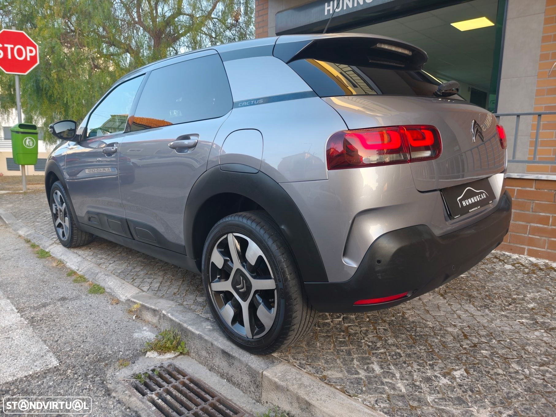 Citroën C4 Cactus 1.2 PureTech Shine Pack - 26