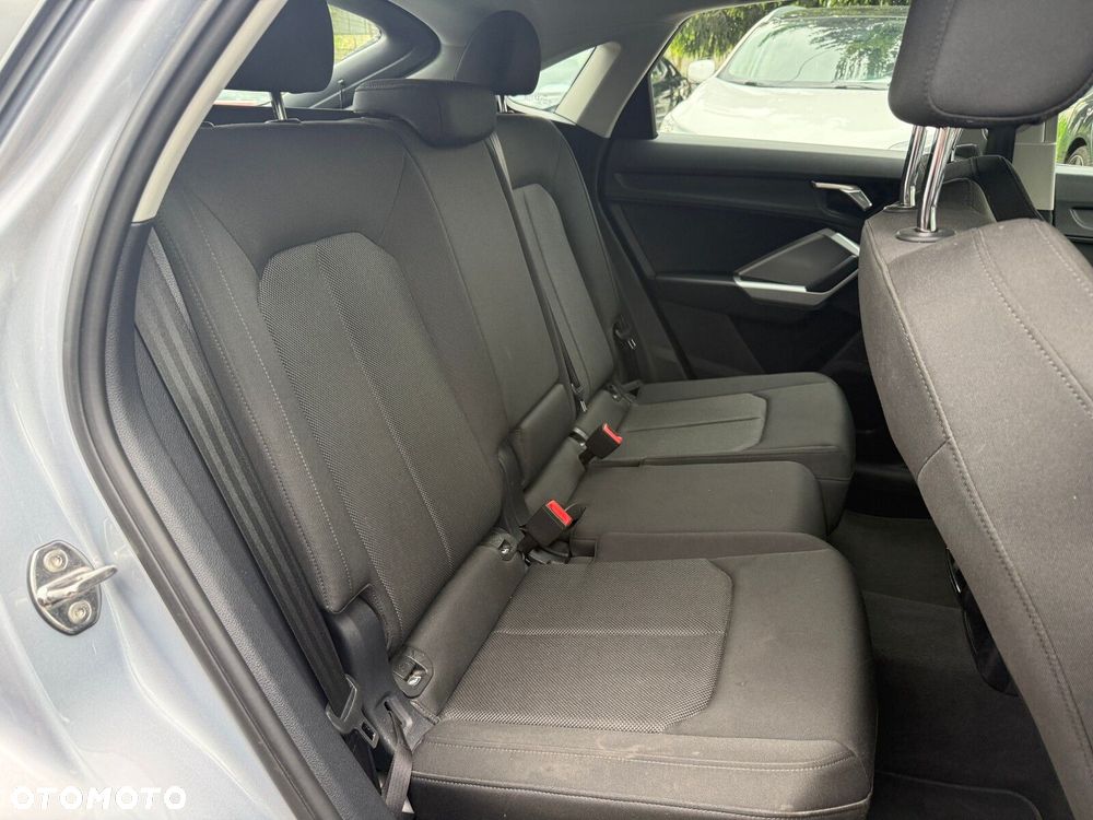 Audi Q3 Sportback - 15