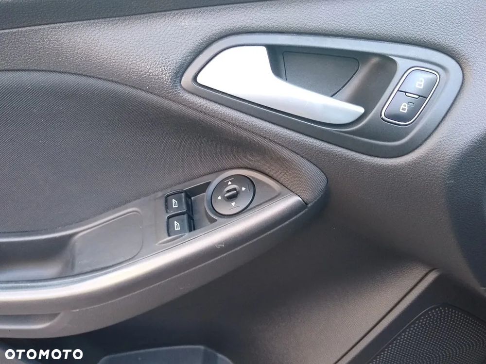 Ford Focus - 11