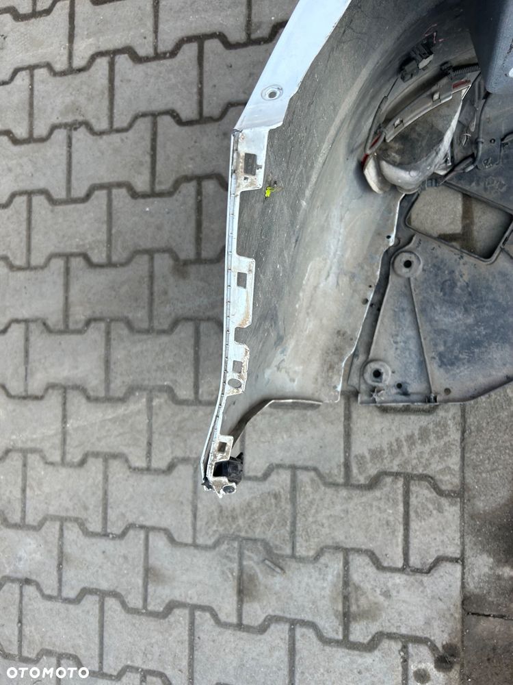 Renault Megane IV zderzak tył tylny kombi 4x pdc - 8