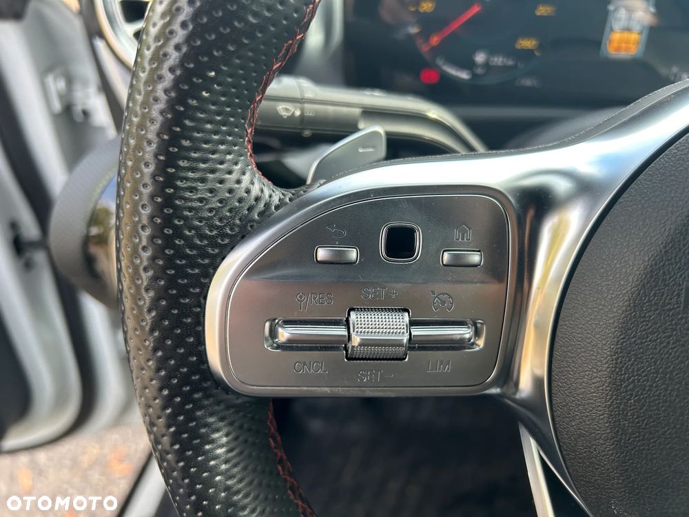 Mercedes-Benz CLA 220 d AMG Line 8G-DCT - 33