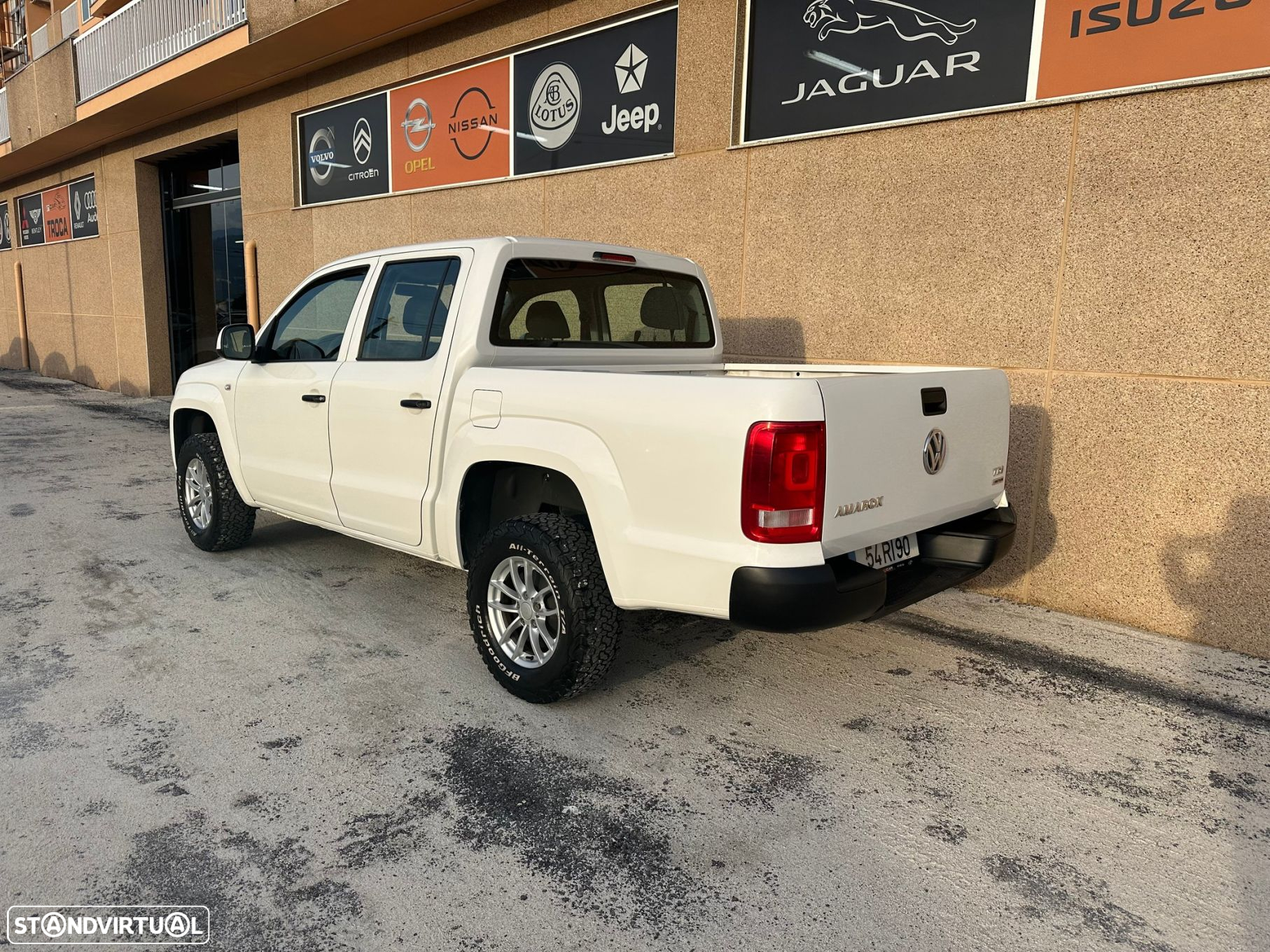 VW Amarok 2.0 TDi CD Trendline 4Motion - 4