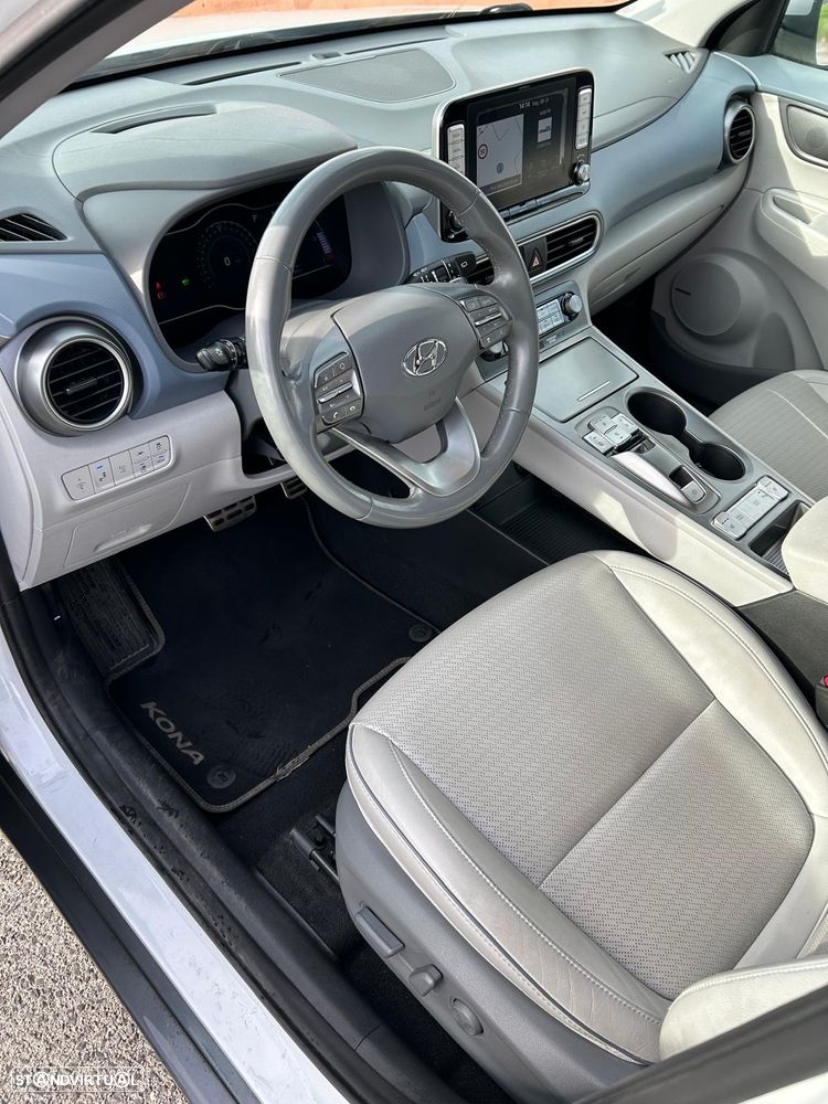 Hyundai Kauai EV 64 kWh Premium+P.Premium - 19