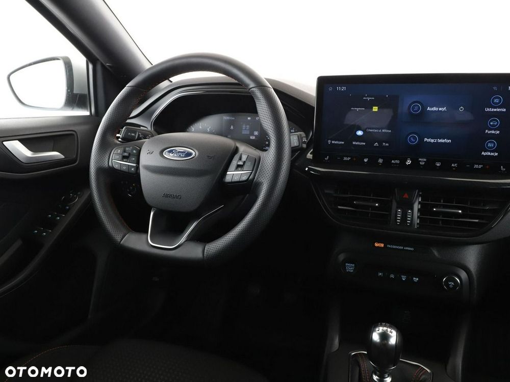 Ford Focus 1.0 EcoBoost Hybrid ST-LINE - 17