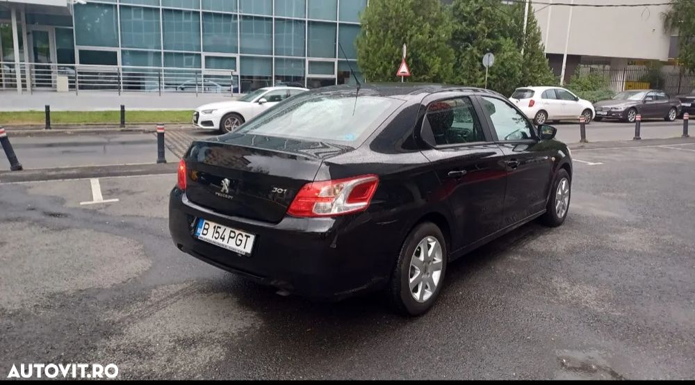 Peugeot 301 - 2