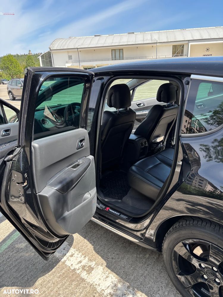 Peugeot 3008 HYbrid4 2.0 HDI FAP ETG + Electric - 8