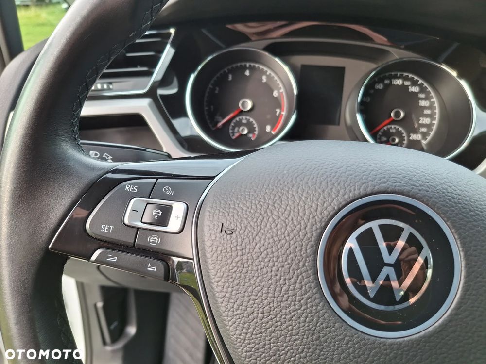 Volkswagen Touran 1.5 TSI EVO Comfortline DSG - 12