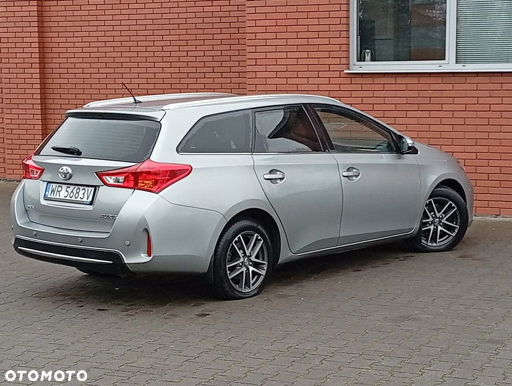 Toyota Auris - 21