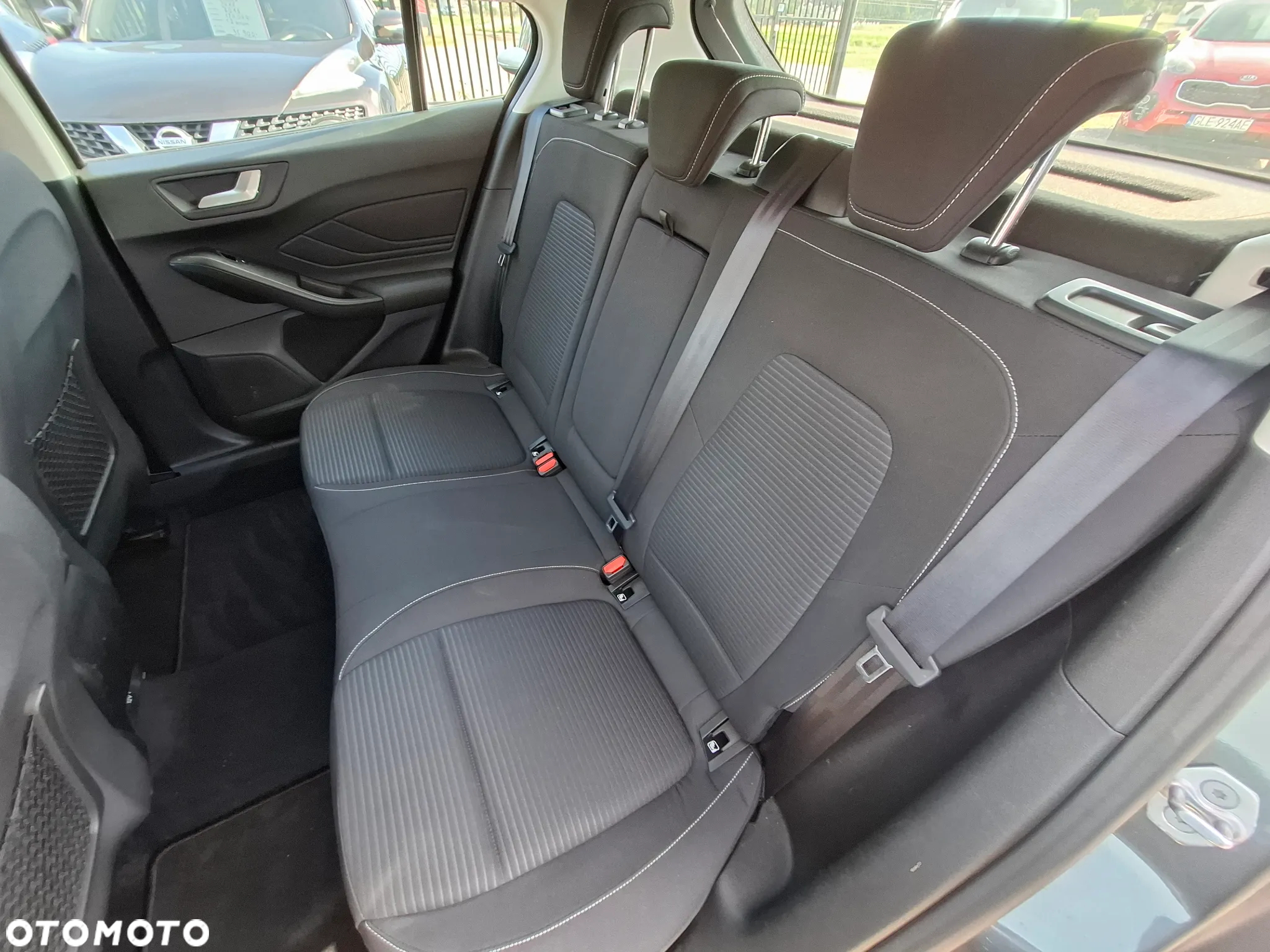 Ford Focus 1.5 EcoBlue Start-Stopp-System TITANIUM STYLE - 14