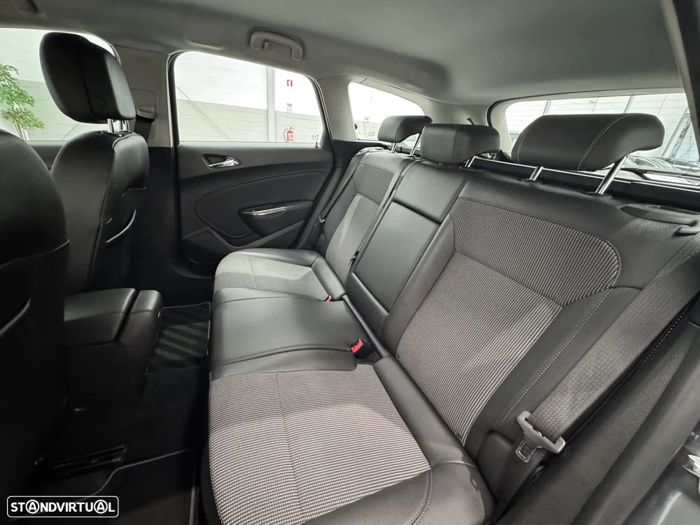 Opel Astra Sports Tourer 1.7 CDTi Cosmo - 22