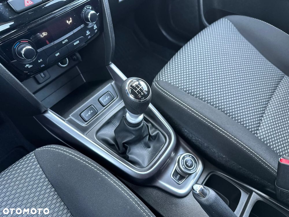 Suzuki Vitara 1.4 Boosterjet SHVS Premium 4WD - 16