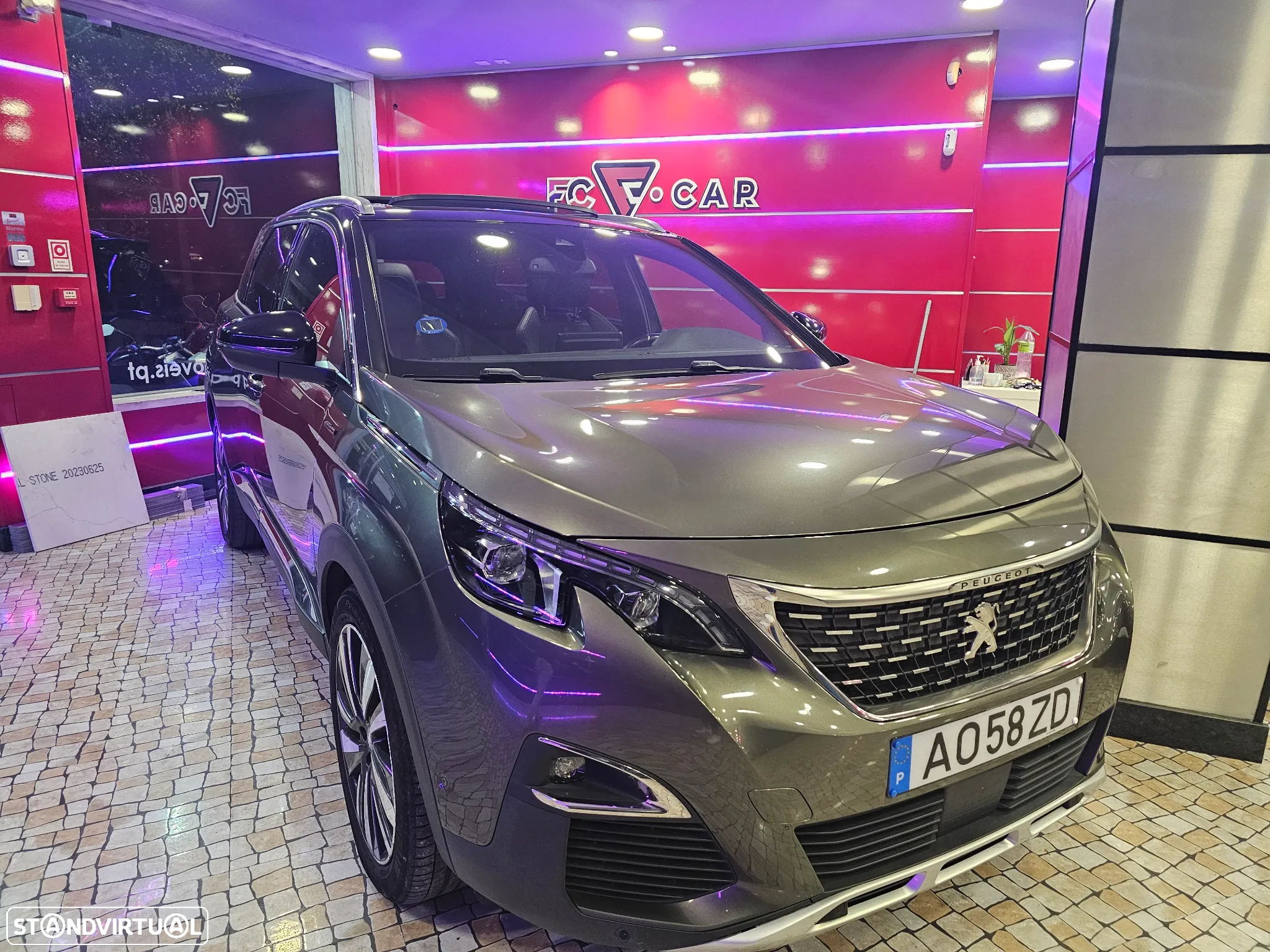 Peugeot 5008 1.6 BlueHDi GT Line - 34