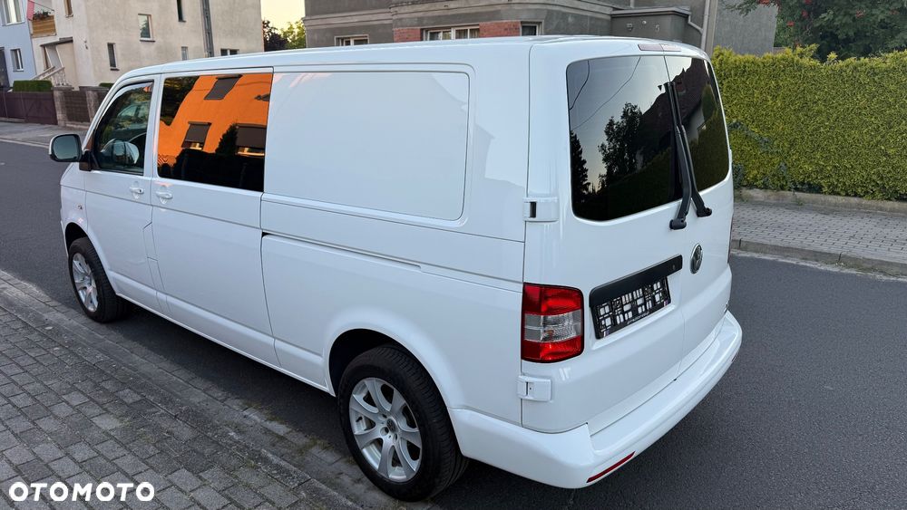 Volkswagen Multivan - 9