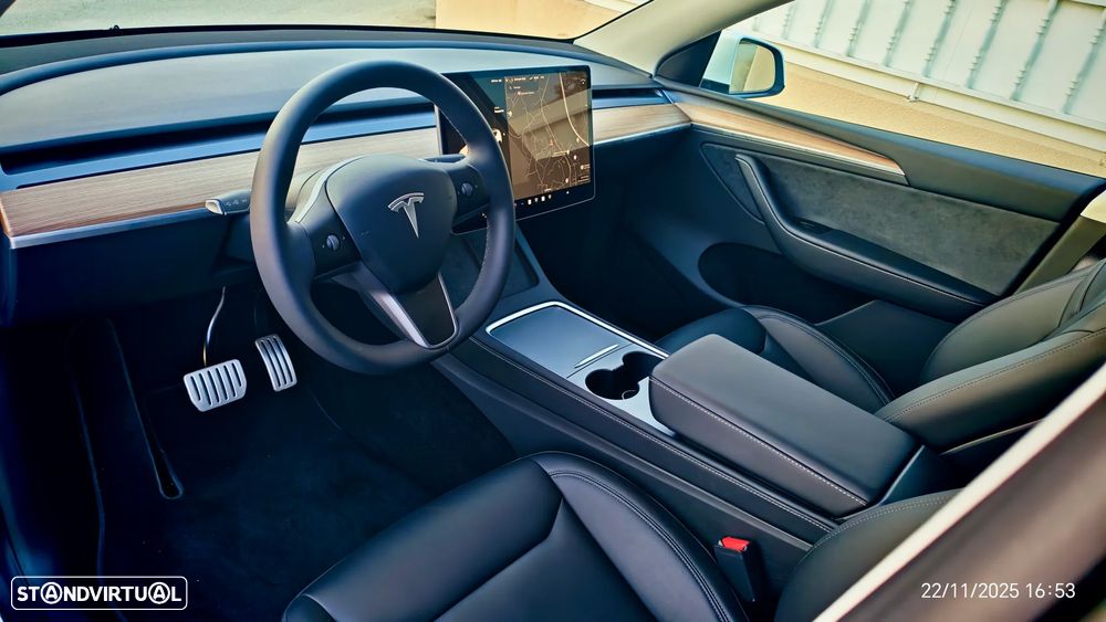 Tesla Model Y Performance Tração Integral - 12