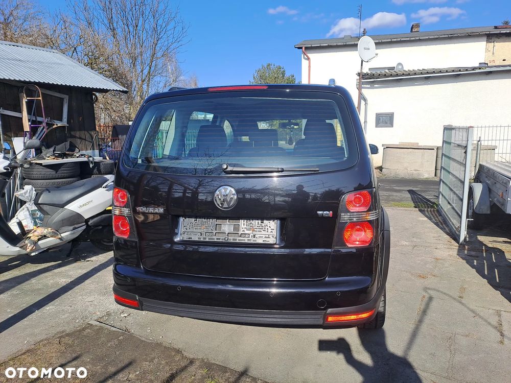Volkswagen Touran 1.4 TSI STYLE - 6