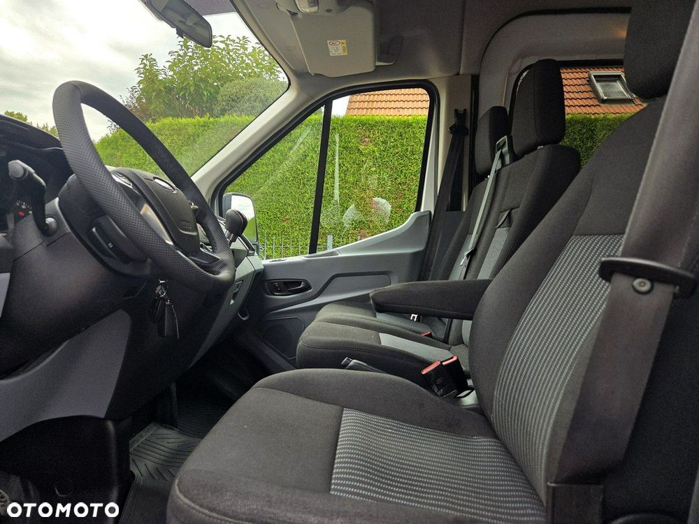 Ford Transit - 8