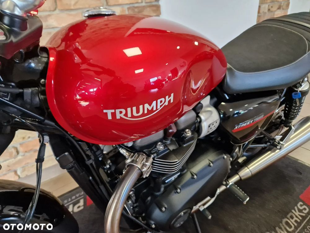 Triumph Street Twin - 15