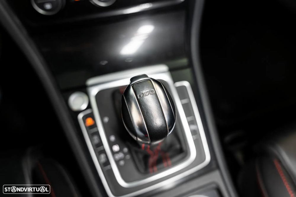 VW Golf GTI Performance BlueMotion DSG - 39