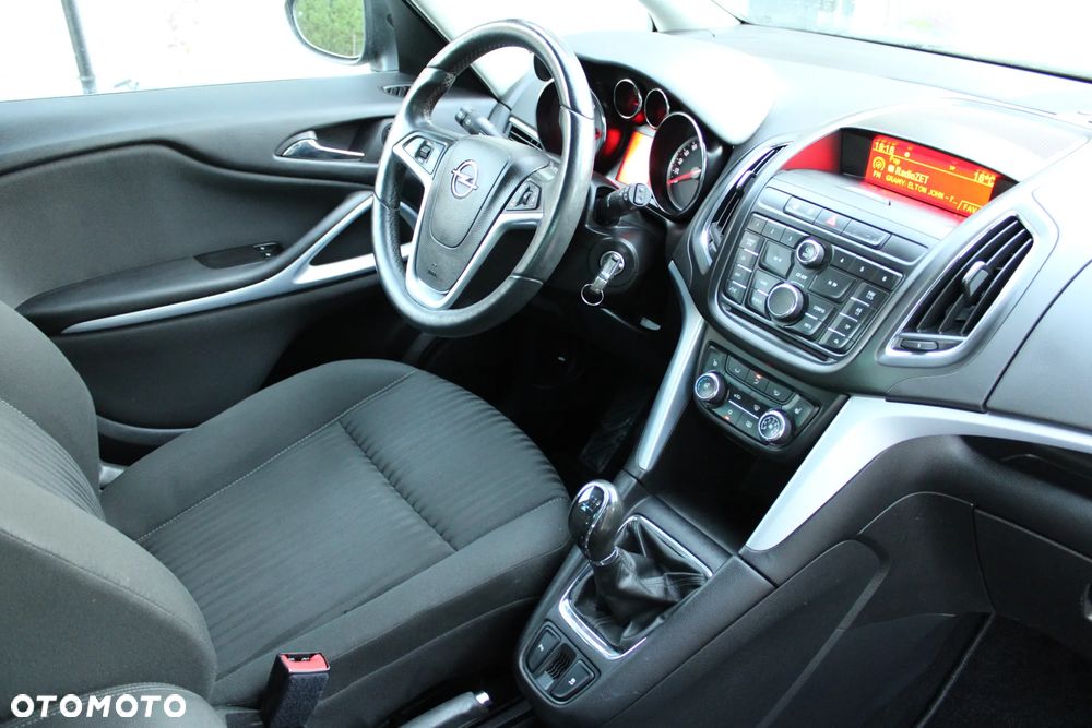 Opel Zafira 1.4 T Cosmo - 34
