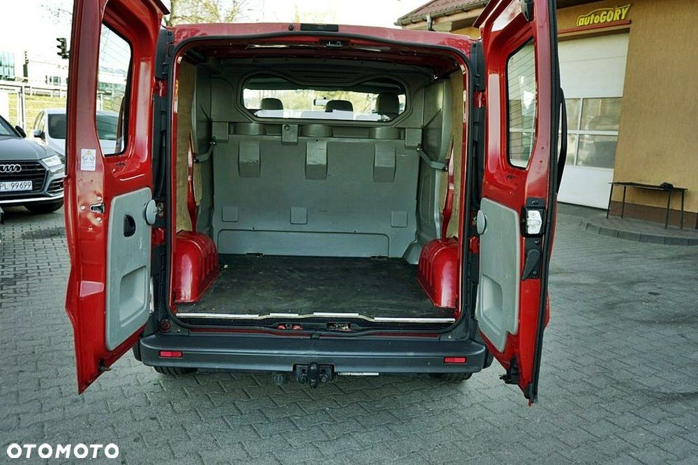 Opel Vivaro - 25