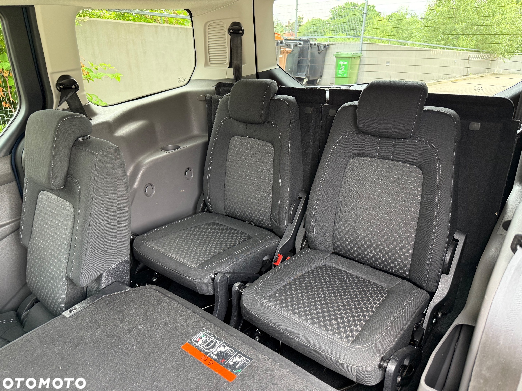 Ford Tourneo Connect Grand - 12