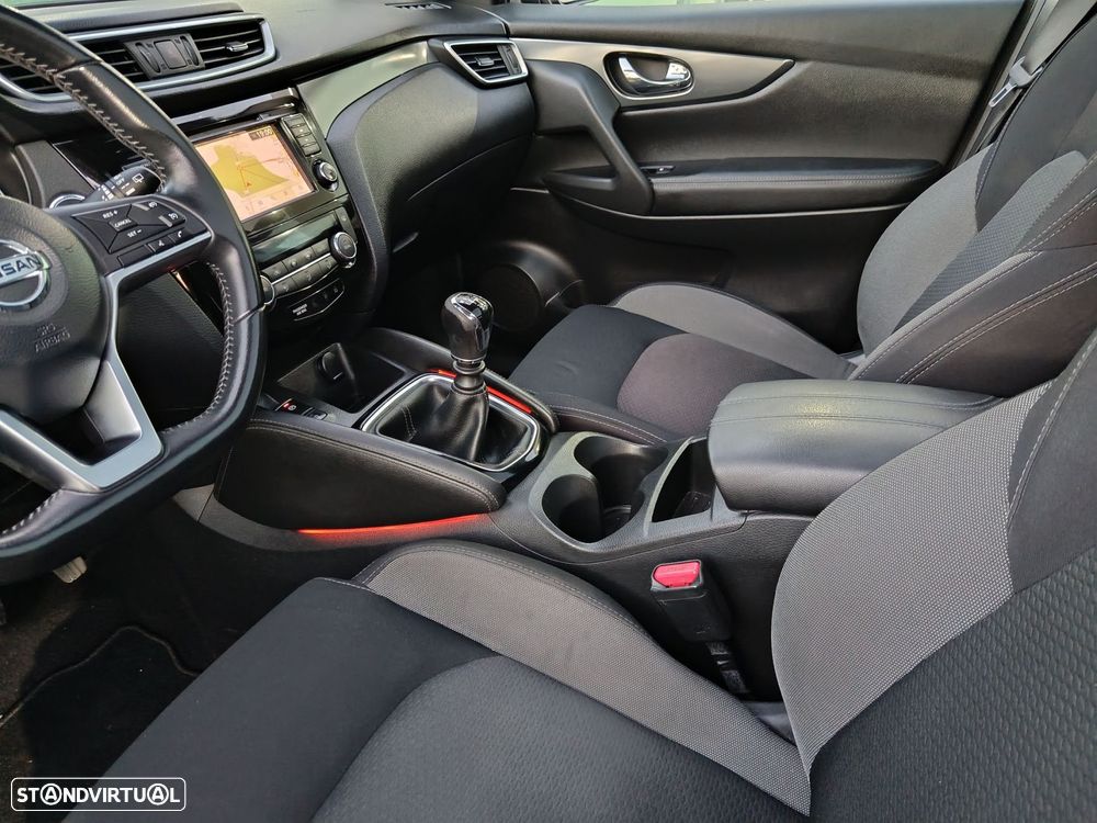 Nissan Qashqai 1.5 dCi Tekna Premium - 16