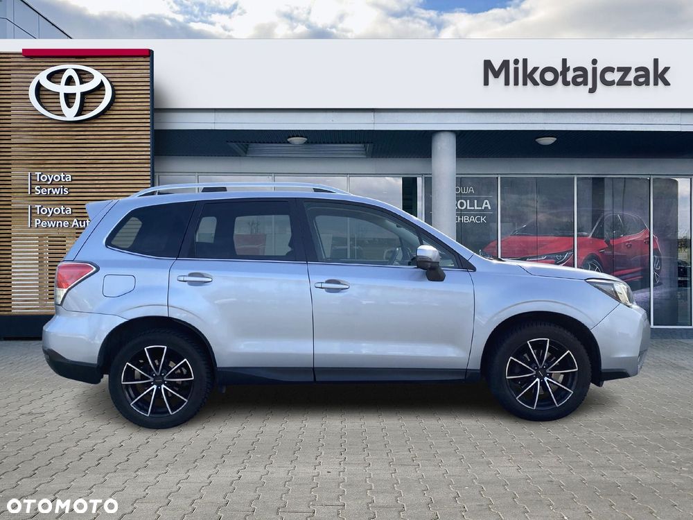 Subaru Forester 2.0 XT Platinum Lineartronic - 11