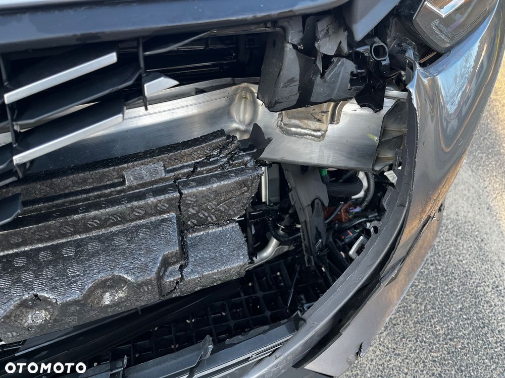 Peugeot 208 Hybrid 100 e-DSC6 Allure - 12