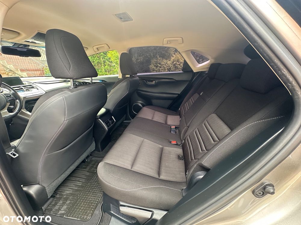 Lexus NX 200t Elegance AWD - 21